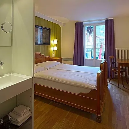 Hostel Alplodge Ιντερλάκεν