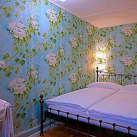 Hostel Alplodge Ιντερλάκεν