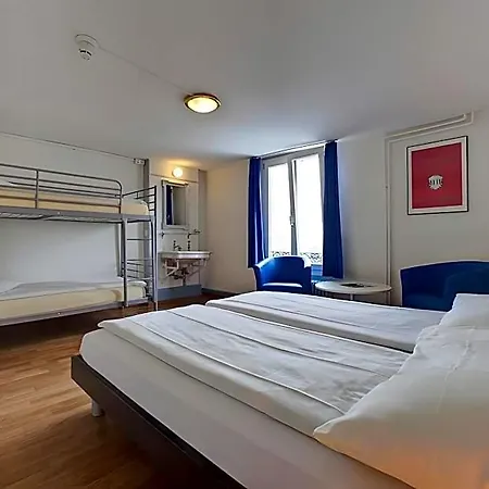 Alplodge Hostel *