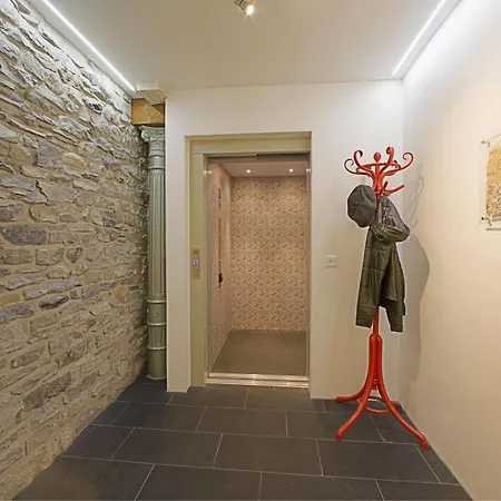 Hostel Alplodge