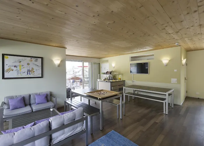 Auberge de jeunesse Alplodge *