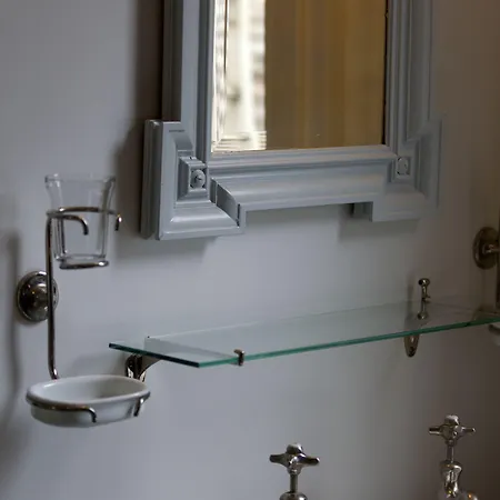 Alplodge Хостел *