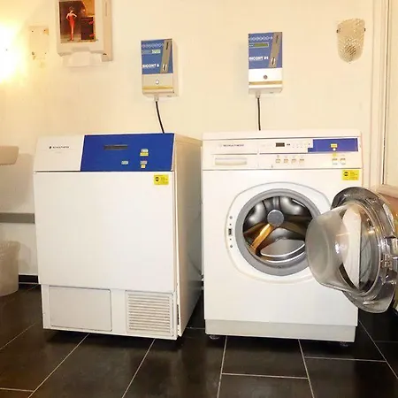 Alplodge Хостел Интерлакен